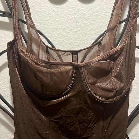 Skims Sexy Launge - Picture 3 of 12